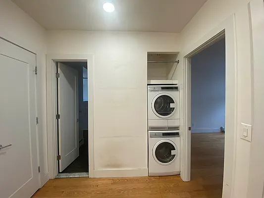 Rented by EastMount Realty LLC | media 35