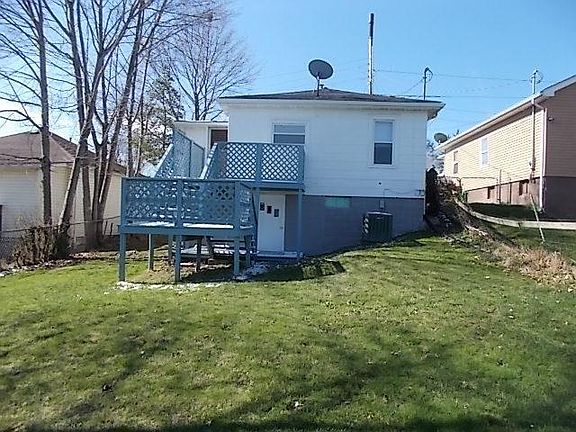 5th image of 107 Stanley St