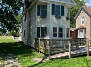 310 S Center St, Forrest, IL 61741