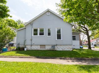 813 N Lee St, Bloomington, IL