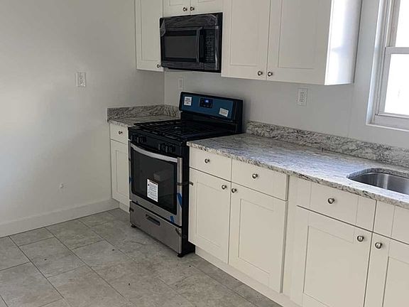 2nd image of 17 Van Houten Pl APT 2