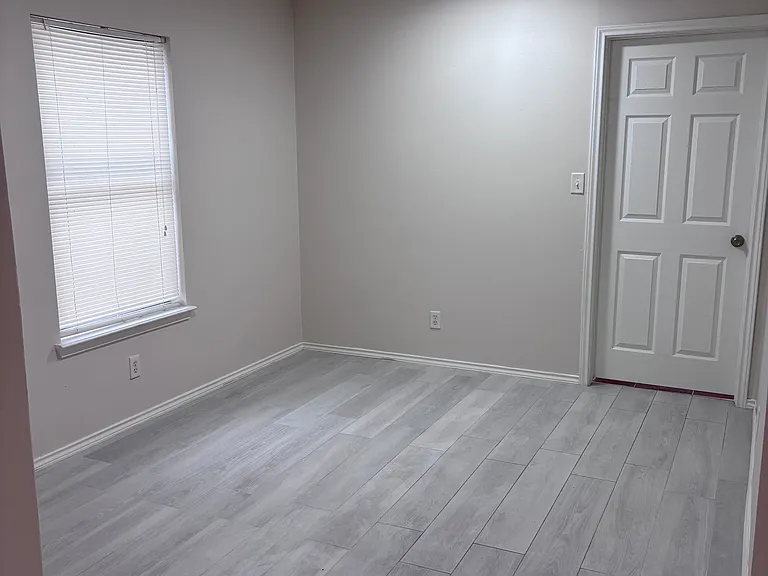 4013 Steffy Dr — Photo 3
