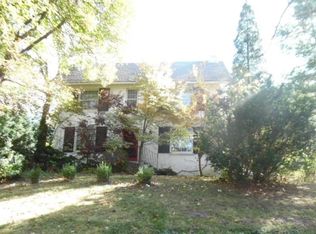 1007 N 2nd St, Rockford, IL 61107