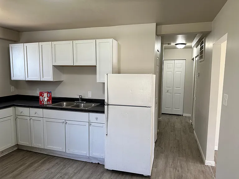 3724 W 24th Ave — Photo 4