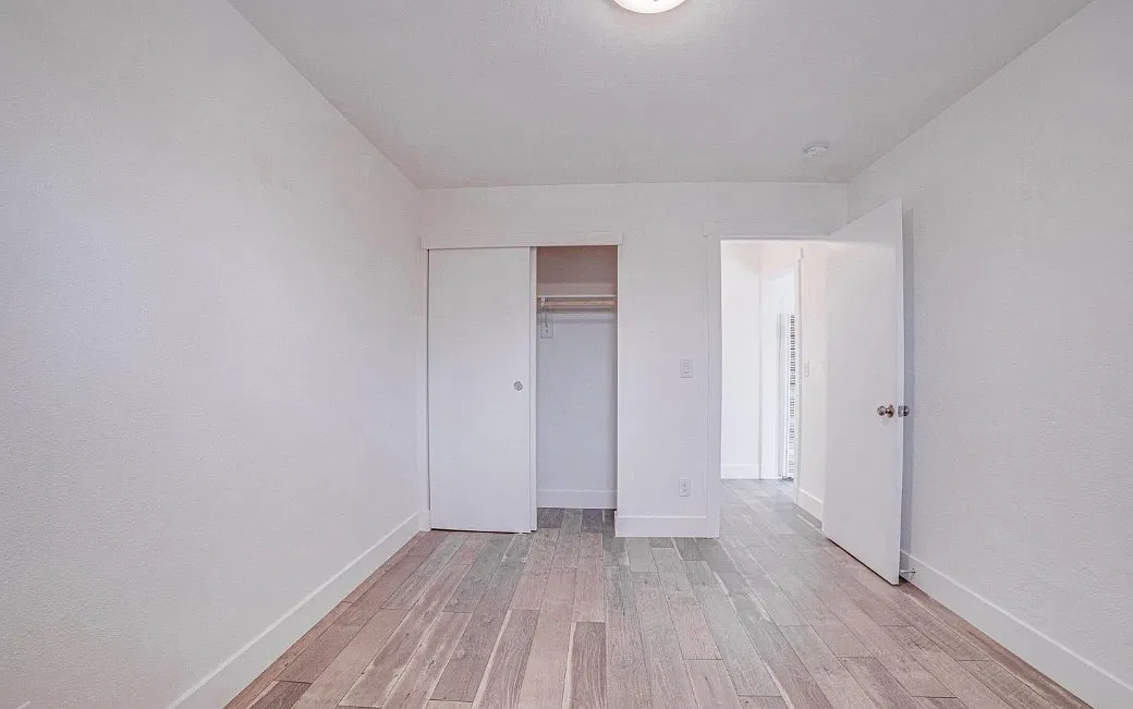 1 bed, 572 sqft, $1,195 — Photo 2