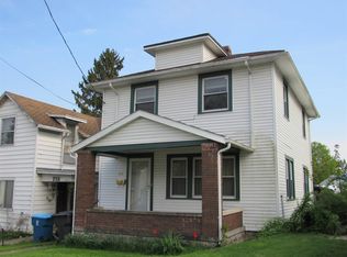 711 Woodlawn Ave, Huntington, IN 46750