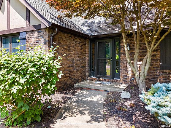 4th image of 616 W Brookforest Dr