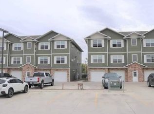 Sunland Apartments Building 800, Sidney, MT 59270