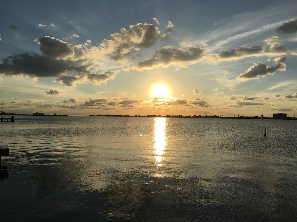 Beautiful Sunsets Views