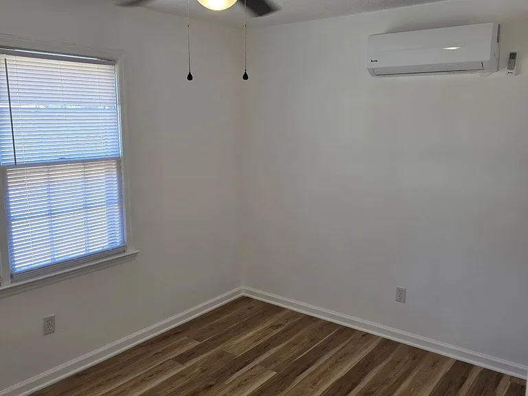 331 Wickham St — Photo 11