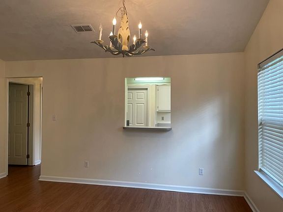 3rd image of 4437 Siesta Ct