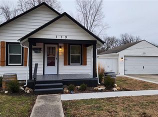 119 East St, Excelsior Springs, MO 64024