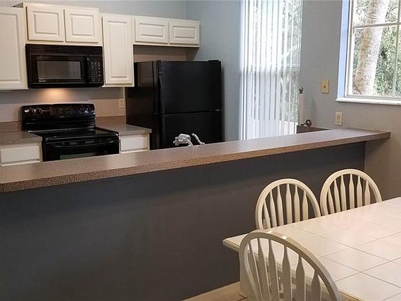 4th image of 5022 Sunridge Palms Dr APT 202