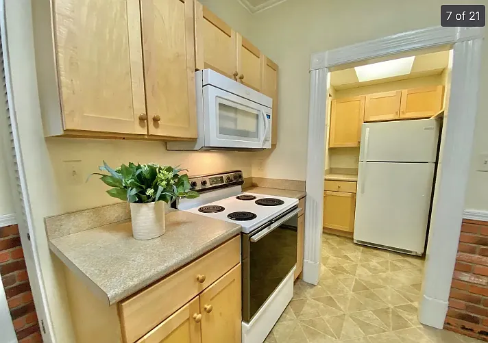 21 Hadley St #A — Photo 7