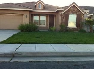 2050 Tangerine Ave, Madera, CA 93637
