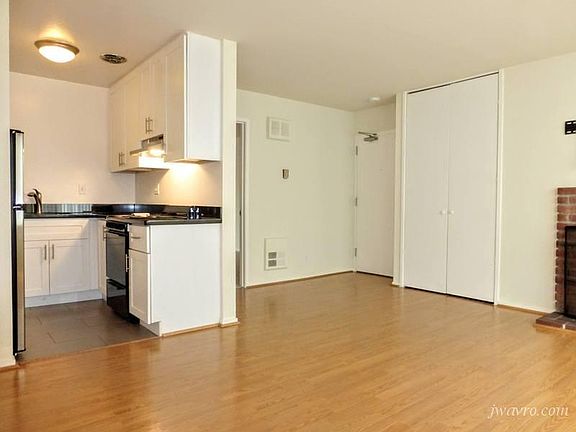 2nd image of 1601 Grant Ave APT 1D
