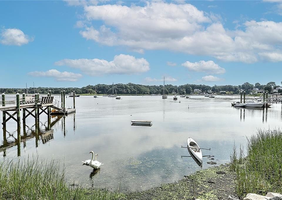 135 Kickemuit Ave, Bristol, RI 02809 Zillow