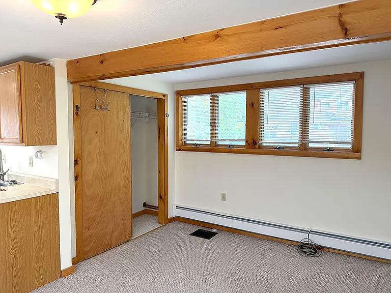 32 Nichols St #6 — Photo 6