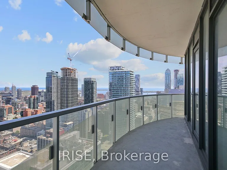 197 Yonge St #3405 — Photo 9