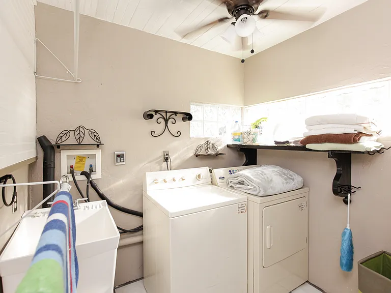 403 Crawford Rd #B — Photo 19