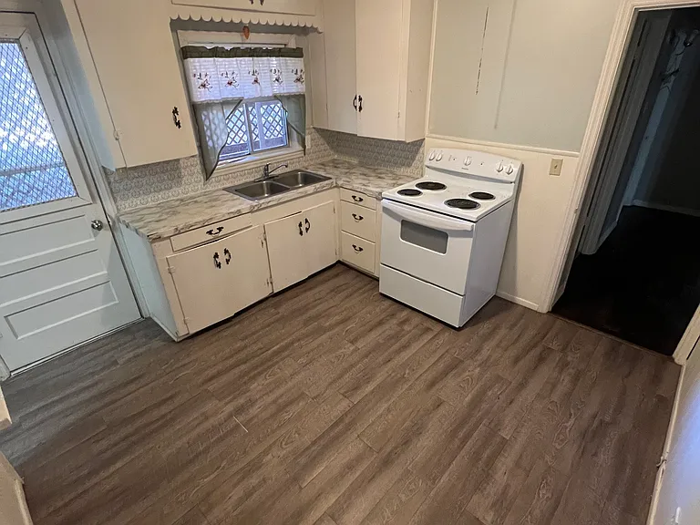 603 Pennsylvania Ave #2 — Photo 2