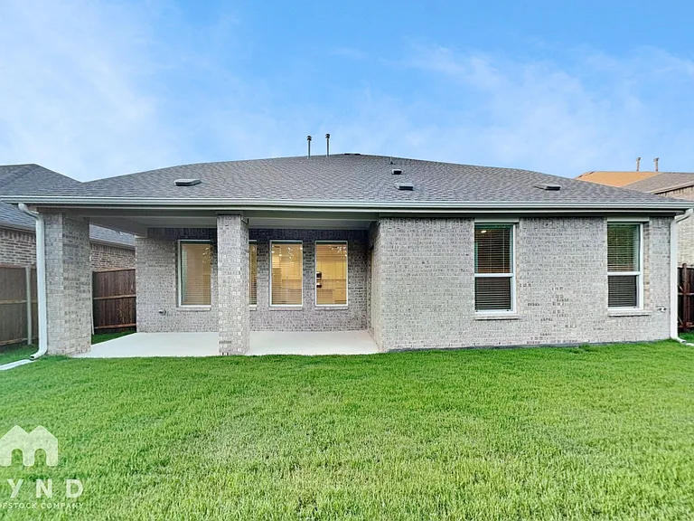1746 Milton Dr — Photo 27