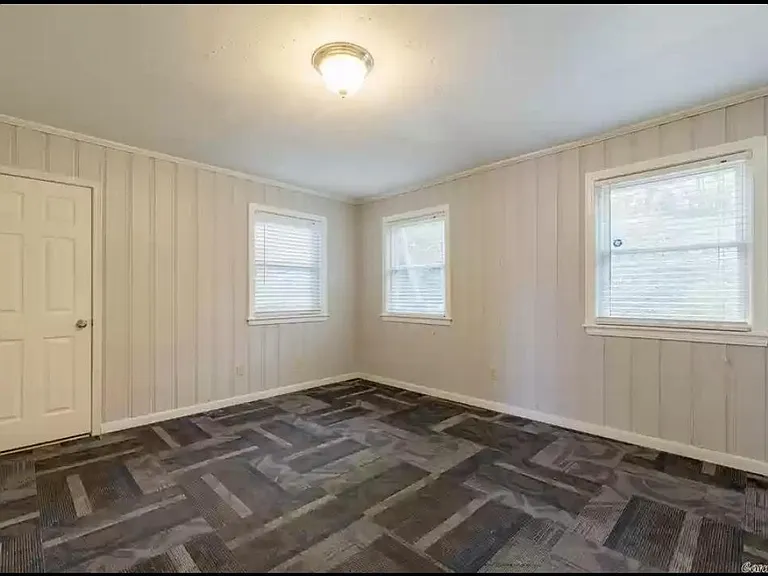 3817 N Cedar St — Photo 15