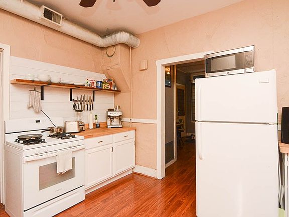 2nd image of 1526 N Elston Ave #F2