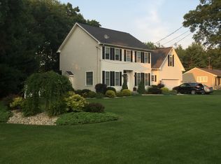 1072 Piper Rd, West Springfield, MA 01089