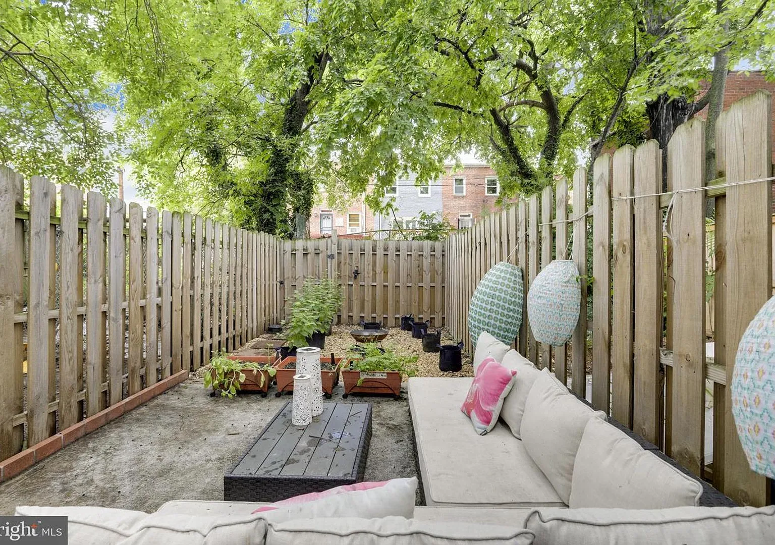 DC Backyard Oasis-Fully Renovated Two-Bedroom House Available Now! — Photo 3