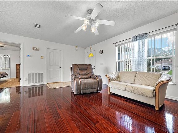 4th image of 4721 SW 142nd Place Rd