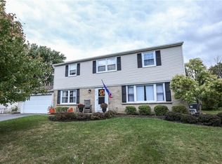 114 Nettlecreek Rd, Fairport, NY 14450