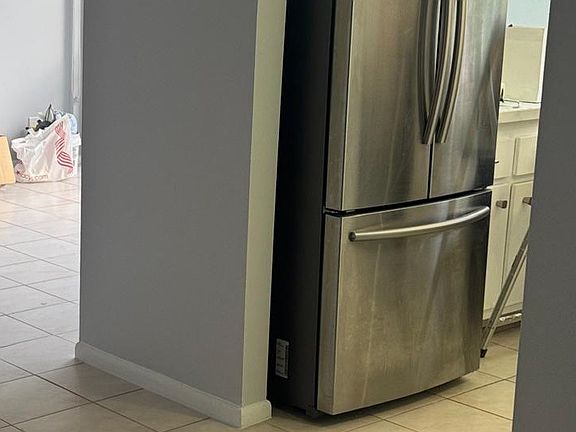 5th image of 17021 N Bay Rd