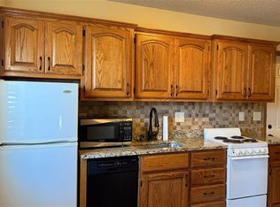 2306 E 8th St APT F, Joplin, MO 64801