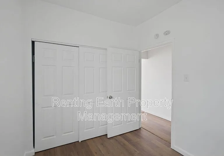 3127 Clay Ave — Photo 12