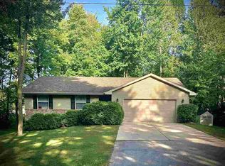 3050 Idlewild Rd, Suamico, WI 54173