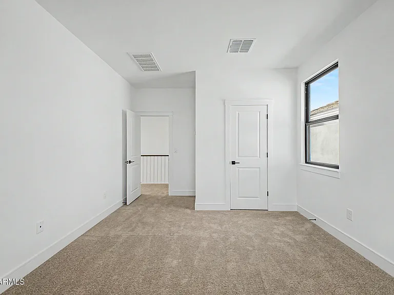 1131 E Yellowstone Pl — Photo 29