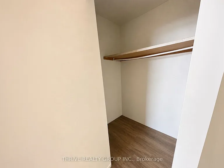 87 Frank St #301 — Photo 8