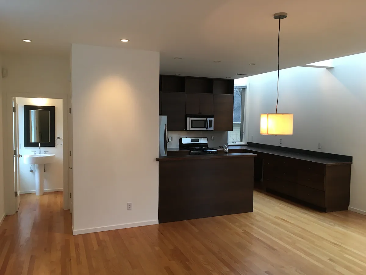 Kitchen and Diningroom with 1/2 bath access - 42 NE Stanton St