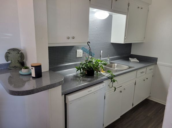 Villa Verde Apartments - Half Off First Months Rent for May Move-ins! | 6050 S Harvey Ave, Oklahoma City, OK