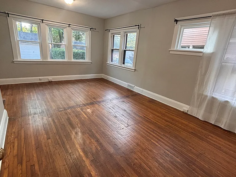 1668 Coventry Rd #1 — Photo 12