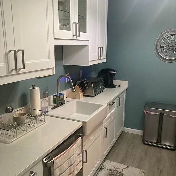 110 Maple Pl #8 — Photo 8
