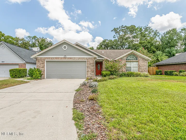 8621 Goodbys Trace Dr — Photo 1