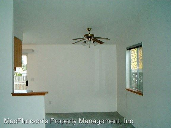 4th image of 1416 94th Dr SE