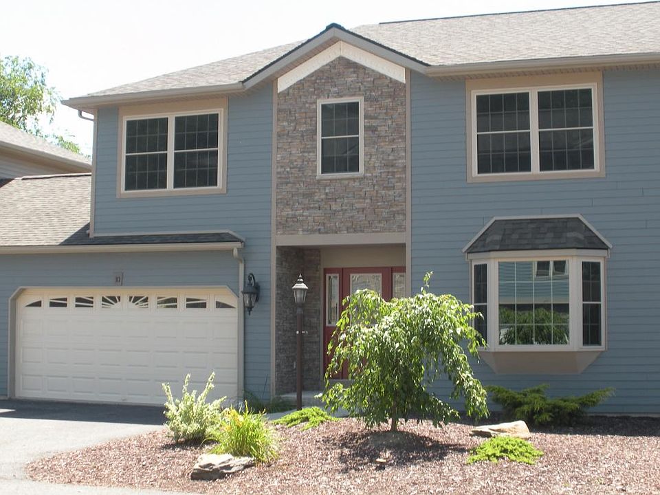 10 Anastasia Court townhome