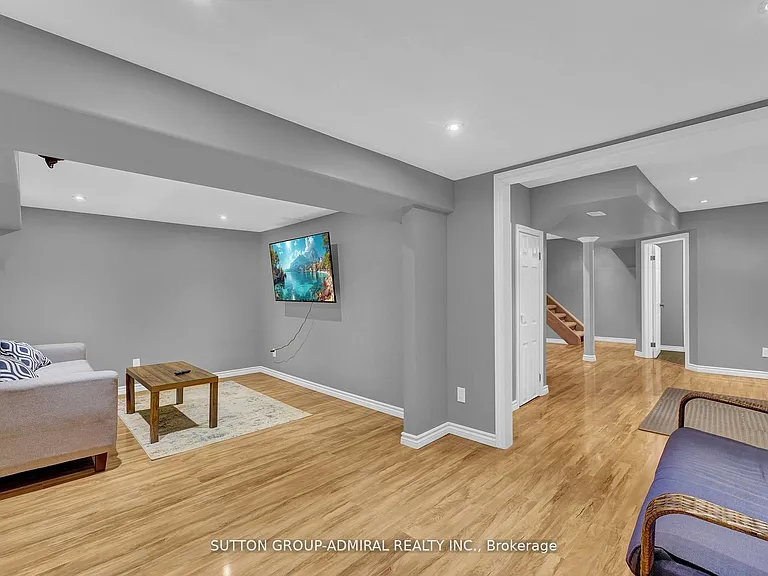52 Garden Ave — Photo 25