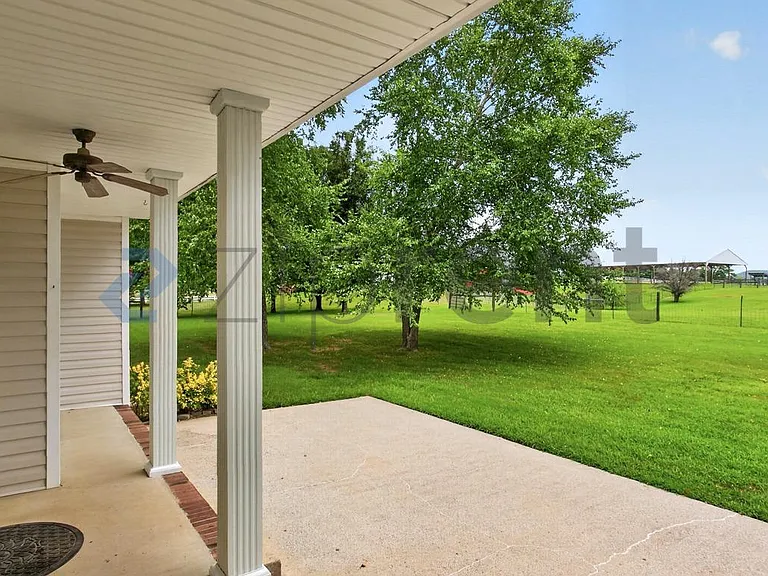 720 Rock Springs Rd — Photo 13