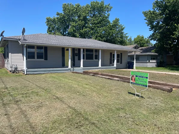 405 S 8th St, Marlow, OK 73055
