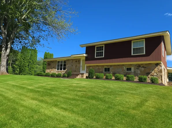 55 19th St, Tracy City, TN 37387