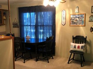 1 Valley Rd, Marion, KS 66861